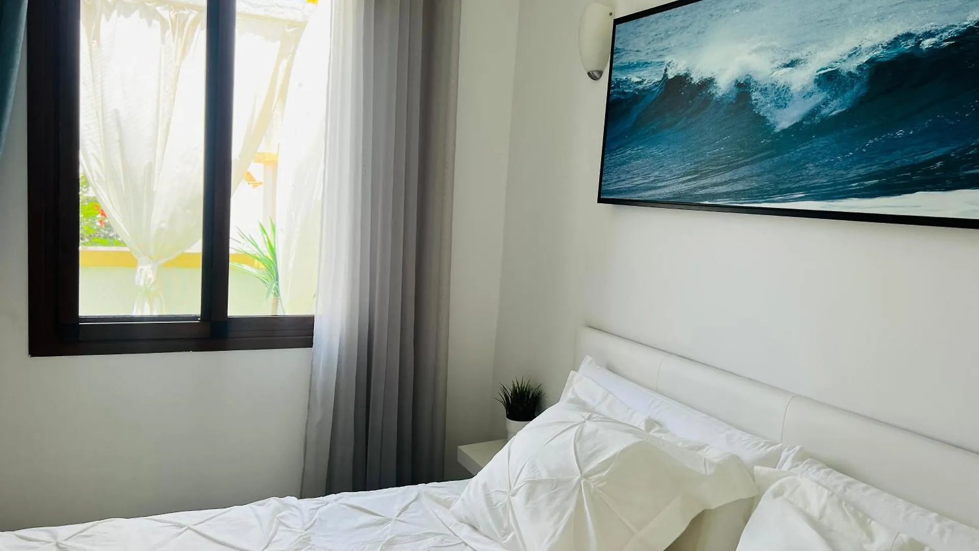 Paulmarie Apartment Ocean View In Windsor Park 아데제 0*,  스페인