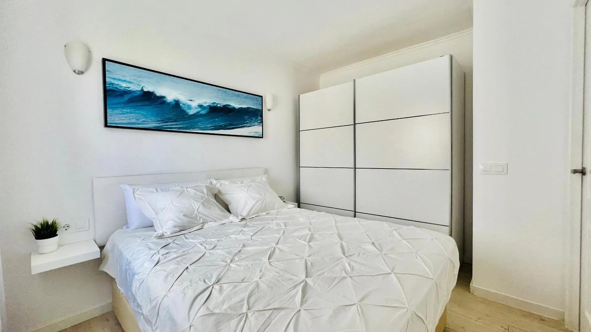 Paulmarie Apartment Ocean View In Windsor Park 아데제 0*,  스페인